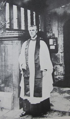 Victor L Whitechurch