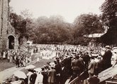 The crowds – ‘Beware of pickpockets’! 
