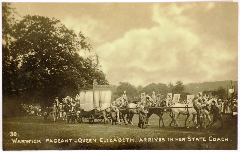 Postcard: "Queen Elizabeth Arrives": Warwick Record Office: CR2409/8/9